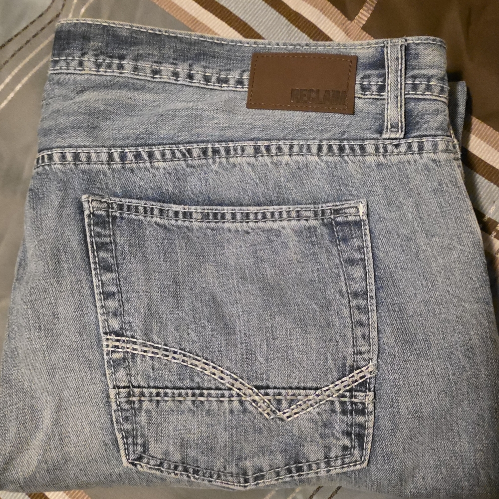 Mens Reclaim Relaxed Fit Light Blue Men's Jeans sz 40